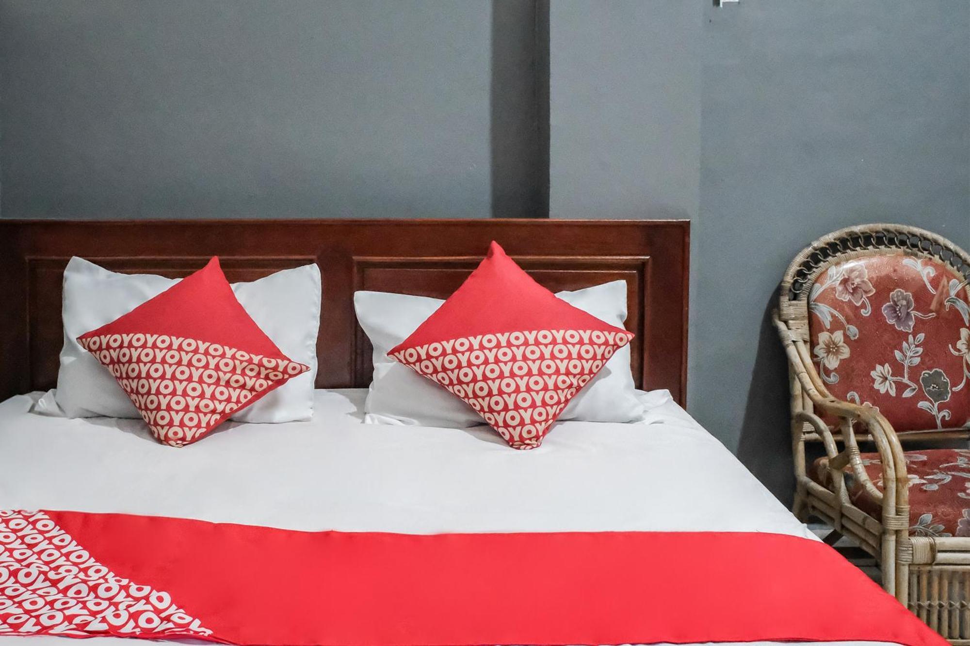 Oyo 93117 Penginapan Tiga Dara Jayapura Exteriér fotografie